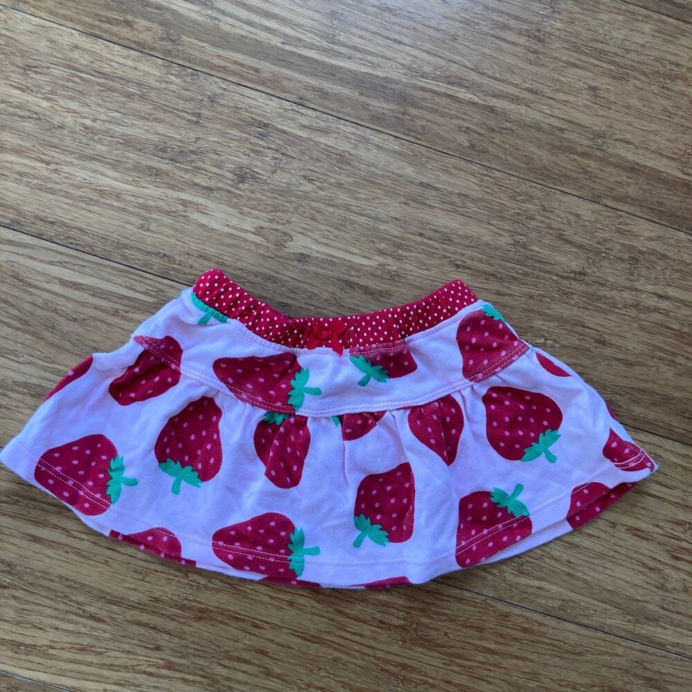 Carter’s Strawberries Pull On Baby’s Skirt, Size 3M
